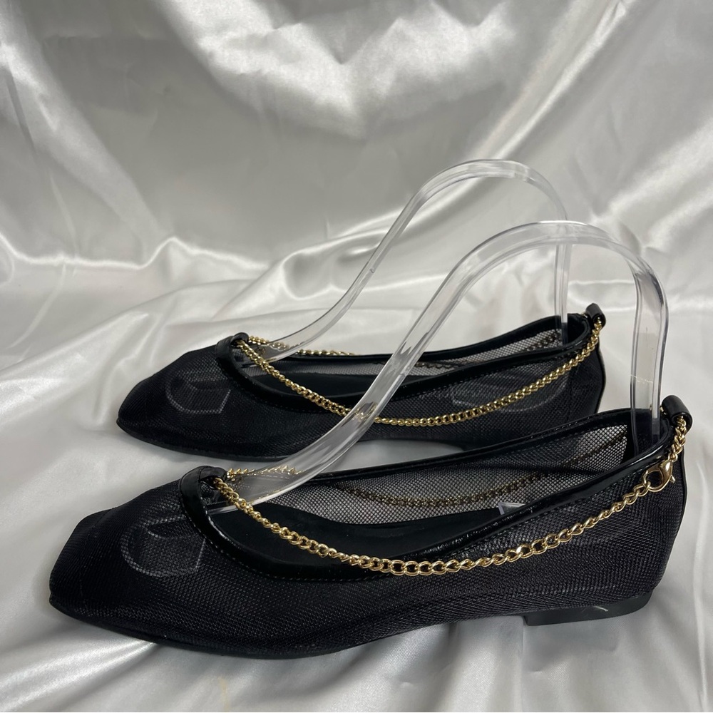 JEFFREY CAMPBELL GERALDINE BLACK MESH GOLD
CHAIN BALLET FLATS SIZE 6 - Picture 4 of 11